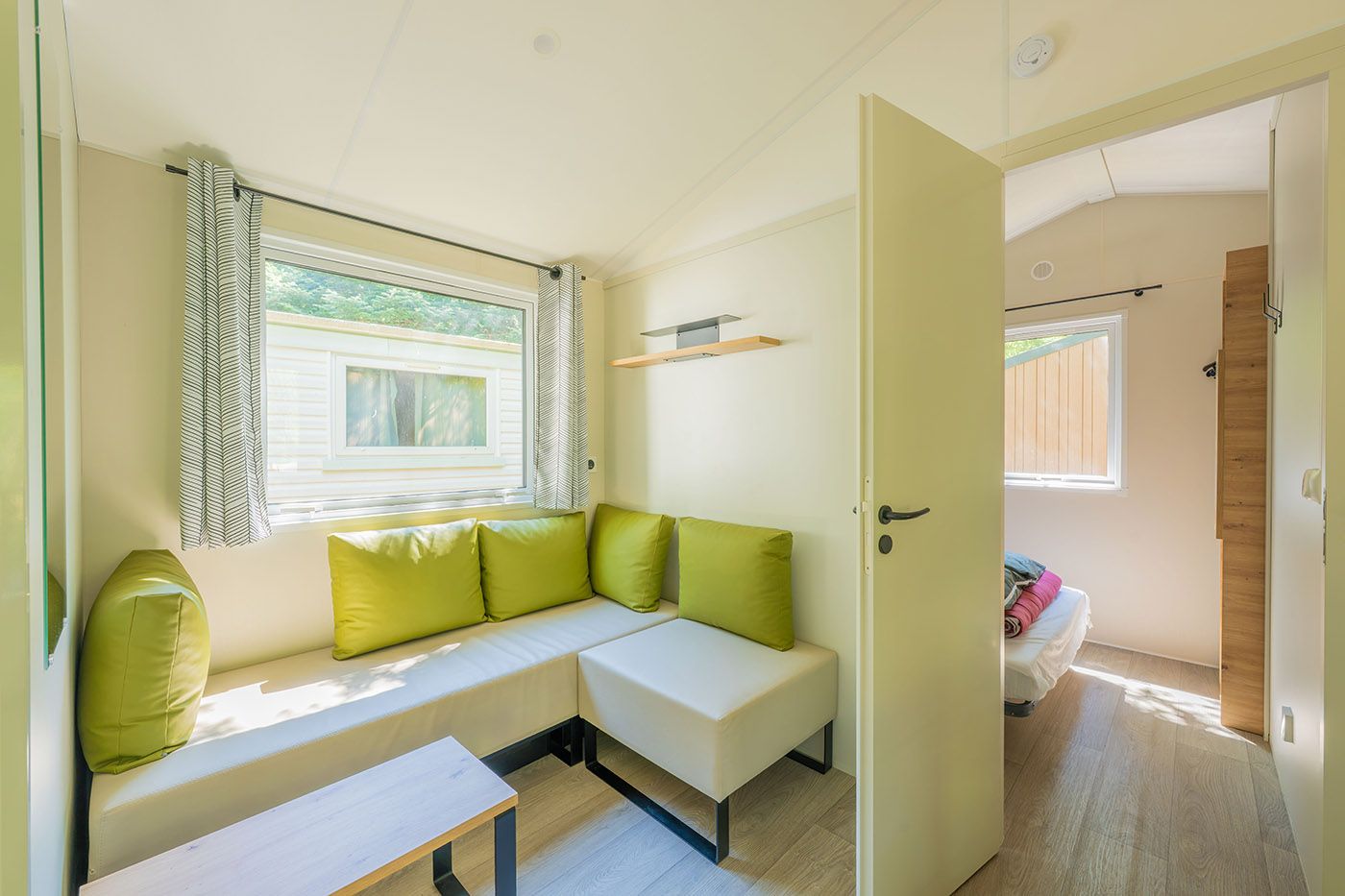 Mobil-Home Bahia 2 chambres – 4/6 personnes Mobil-Home Bahia 2 chambres - 4/6 personnes