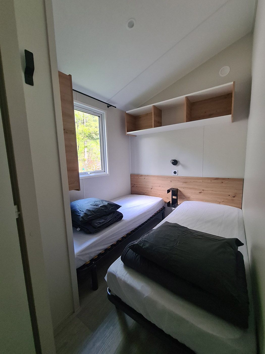 Mobil-Home Bahia 3 chambres – 6/8 personnes Mobil-Home Bahia 3 chambres - 6/8 personnes