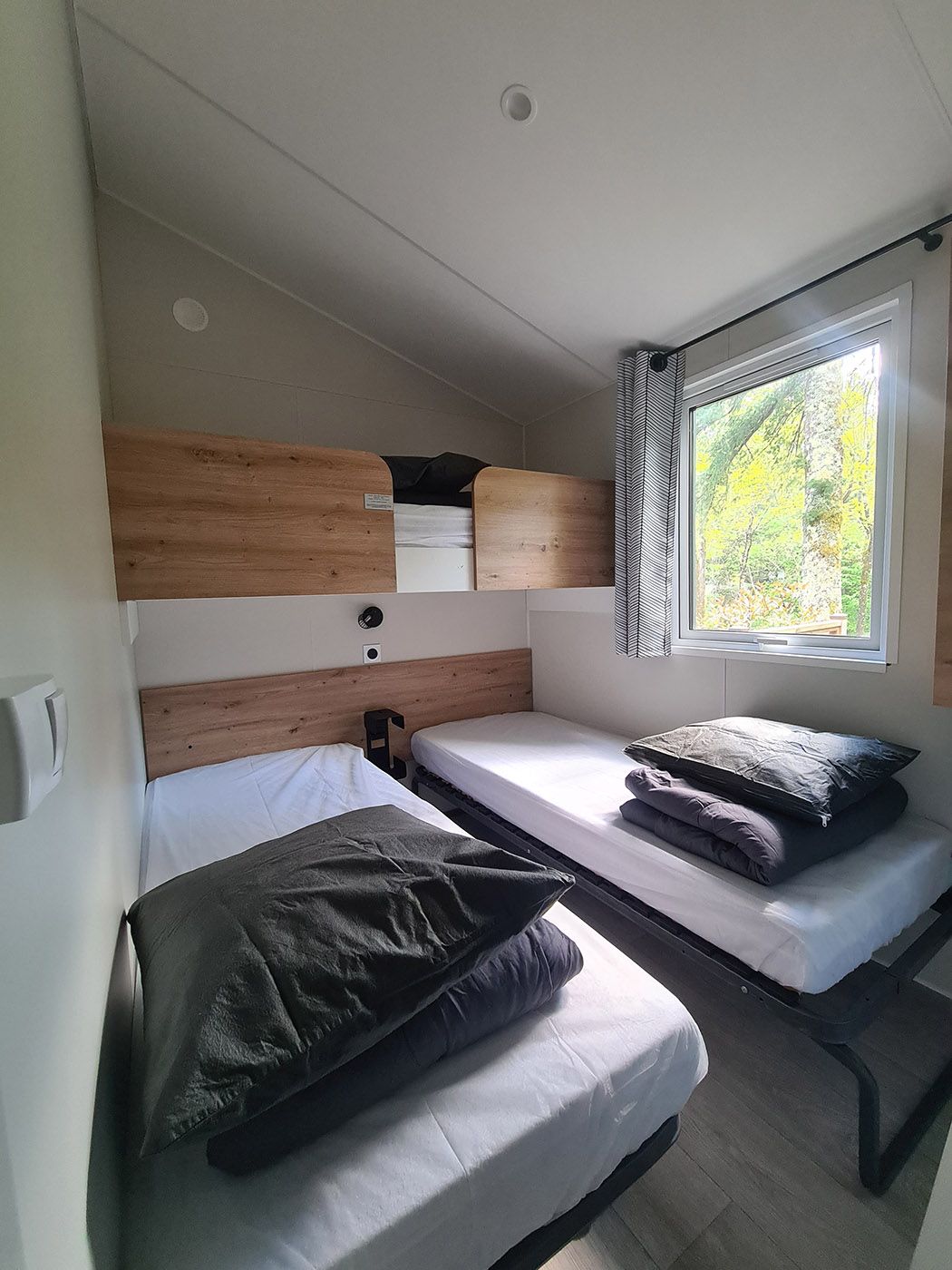 Mobil-Home Bahia 3 chambres – 6/8 personnes Mobil-Home Bahia 3 chambres - 6/8 personnes