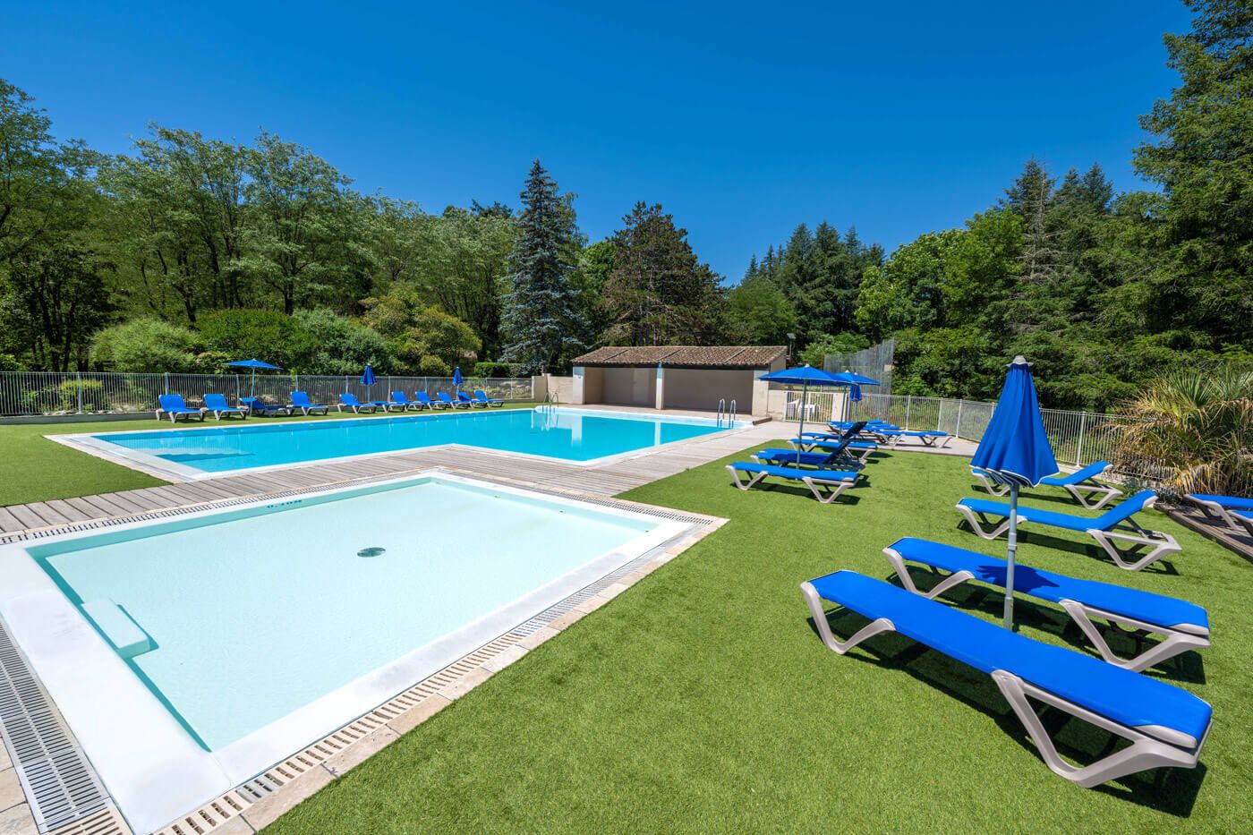 The swimming pool and paddling pool