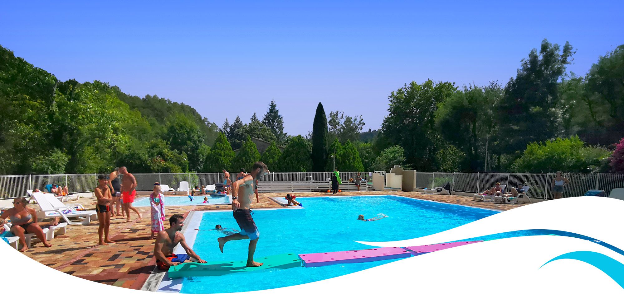 Camping Le Roubreau - La piscine